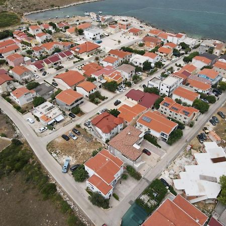 Zrinec Apartment Vir Bagian luar foto