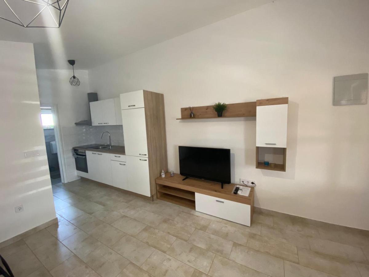 Zrinec Apartment Vir Bagian luar foto