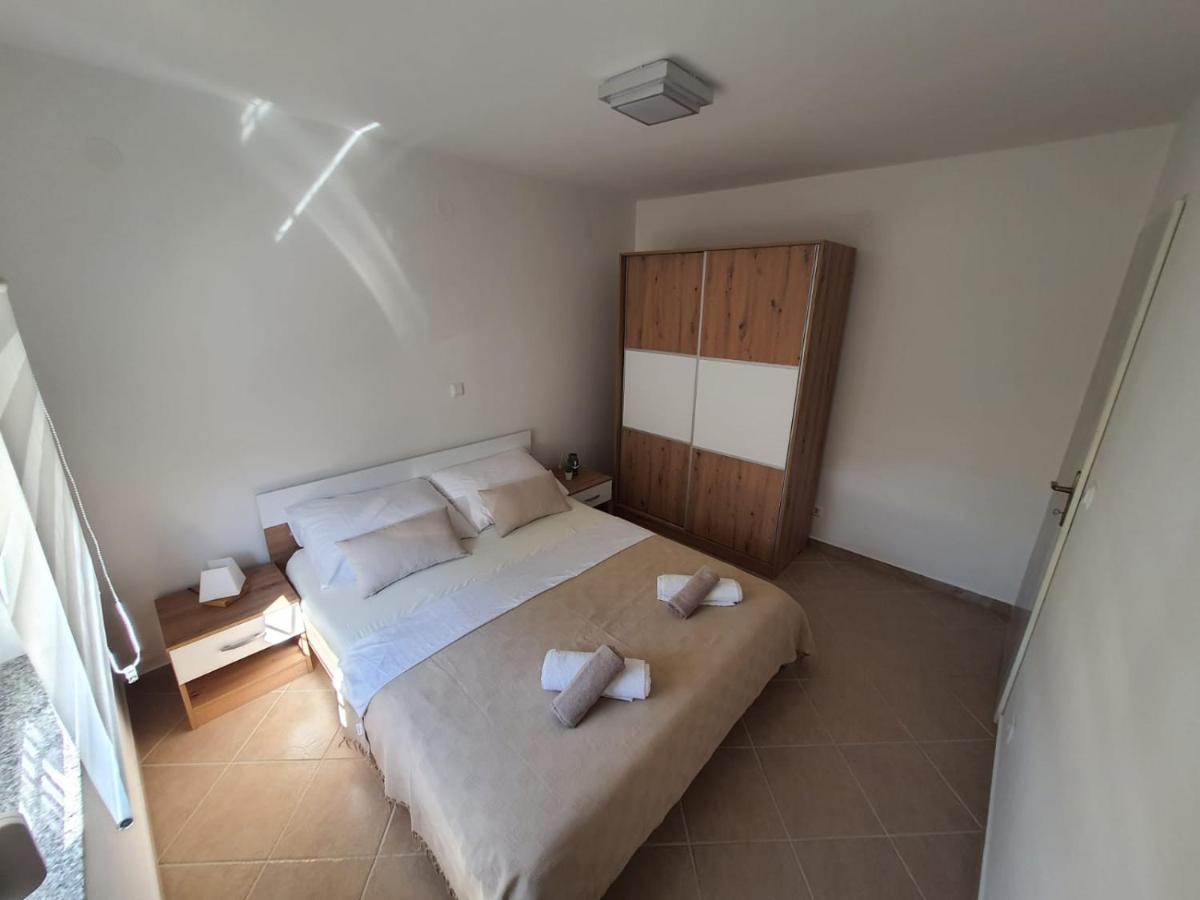 Zrinec Apartment Vir Bagian luar foto