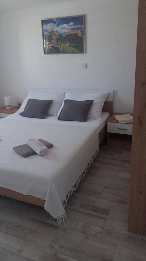 Zrinec Apartment Vir Bagian luar foto